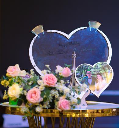 Gương check-in tiệc cưới - Sola Wedding